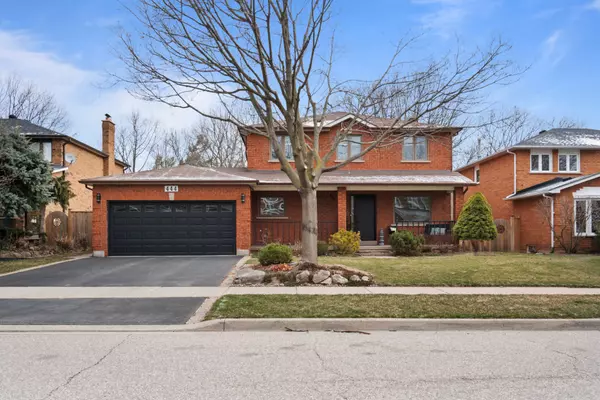 Oakville, ON L6H 4V5,444 Hedgerow LN