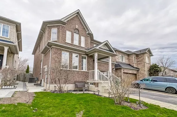 Mississauga, ON L5M 6X6,5815 Rainspring DR