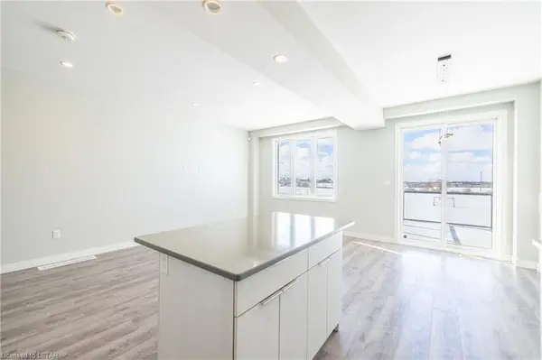 London, ON N6H 5J9,971 WEST VILLAGE SQ