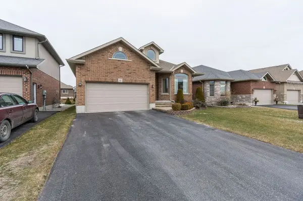 Belleville, ON K8N 0C2,12 Cavendish DR