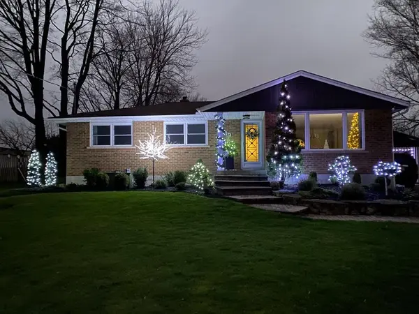 Hamilton, ON L8B 0L5,419 Concession 5 RD W