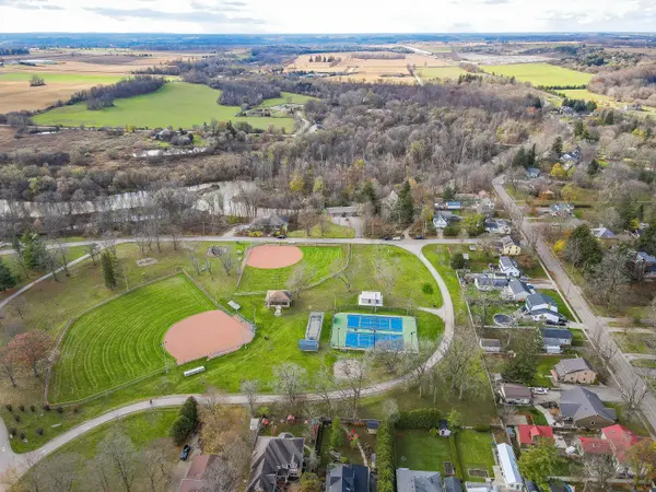 North Dumfries, ON N0B 1E0,30 Rose ST