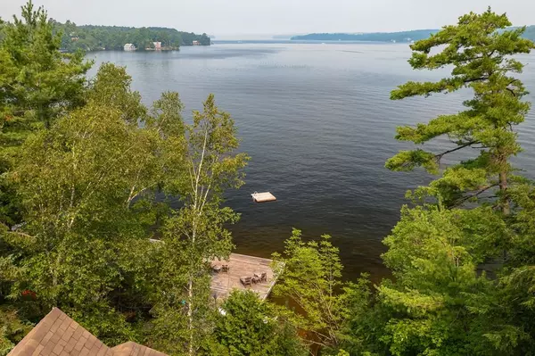 Muskoka Lakes, ON P0B 1G0,1095 Fair-Lee Park RD