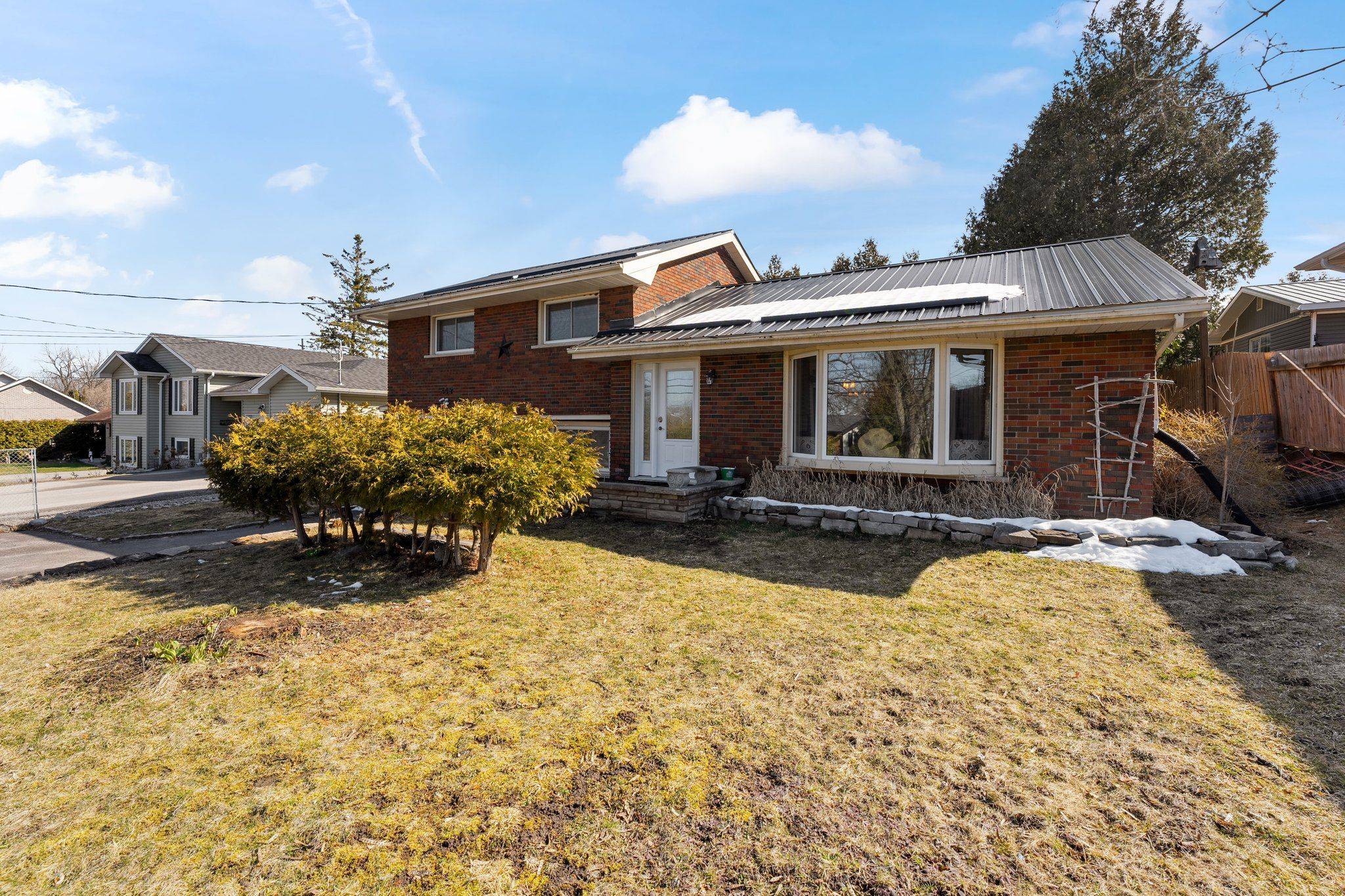 Smith-ennismore-lakefield, ON K0L 2H0,247 Queen ST