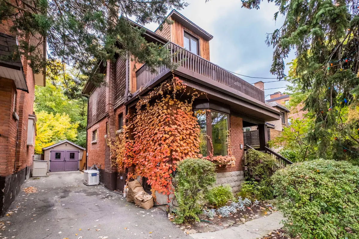 Toronto C10, ON M4P 1Z8,88 Keewatin AVE