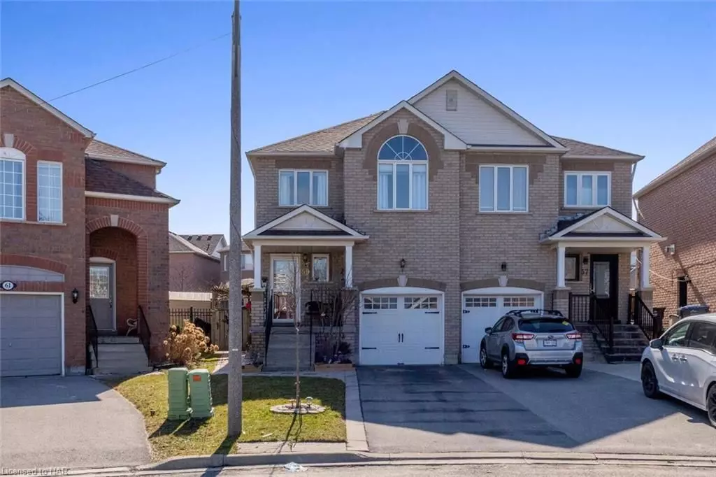 Caledon, ON L7E 2T2,59 Manorwood CT