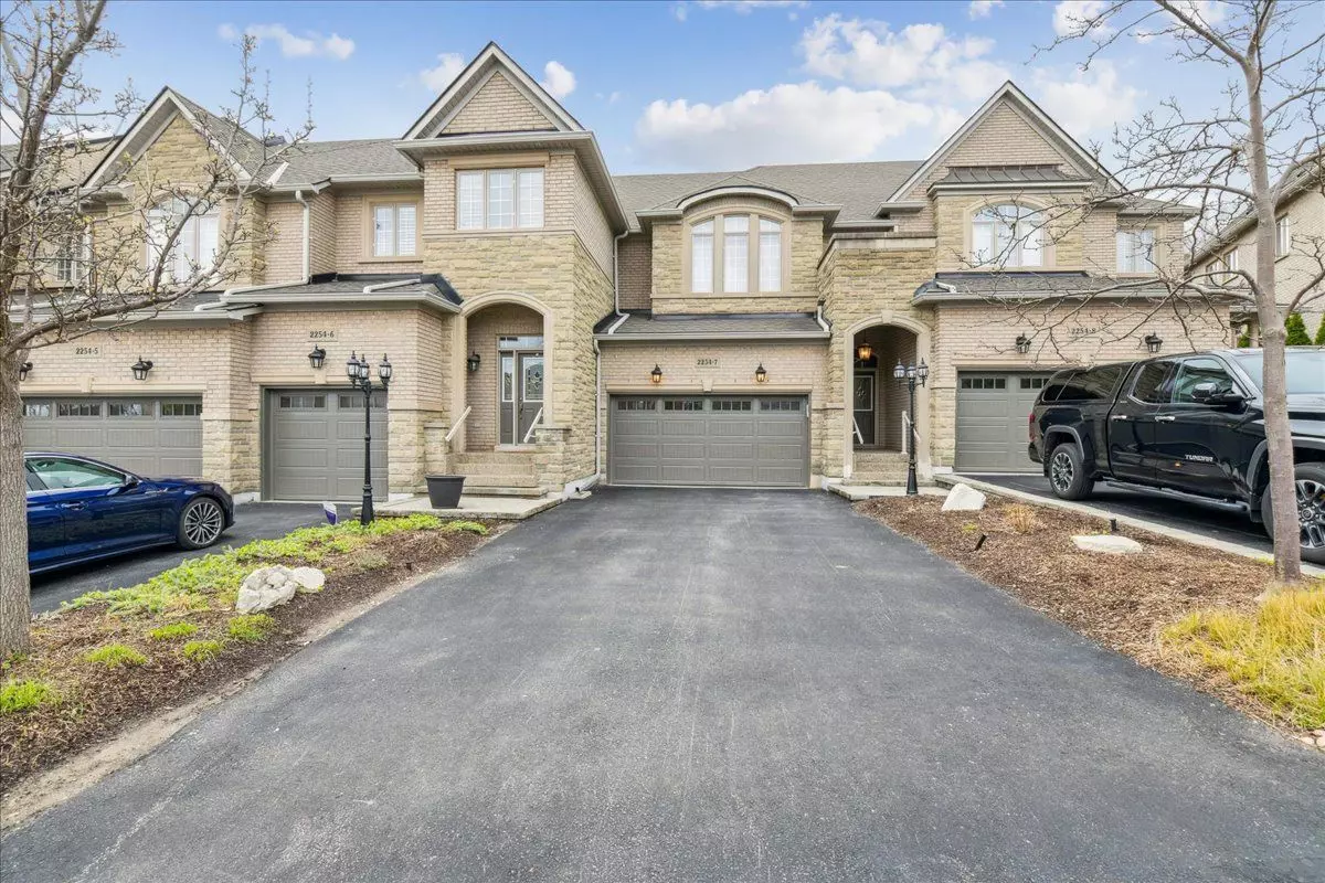 Oakville, ON L6H 7H8,2254 Rockingham DR #7