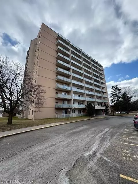 London, ON N5Y 4T8,563 MORNINGTON AVE #602