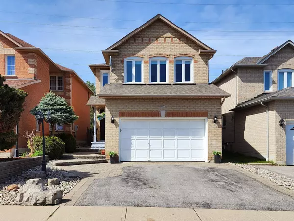 Pickering, ON L1X 2T7,1126 Gossamer DR