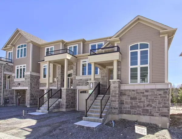 East Gwillimbury, ON L0G 1M0,98 Lyall Stokes CIR