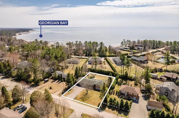 Tiny, ON L9M 0J2,22 Pine Grove DR