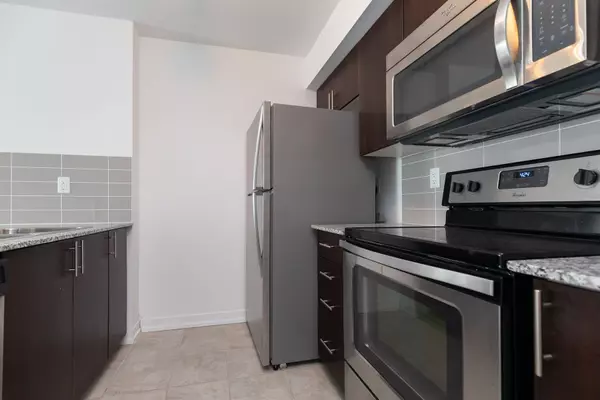 Toronto W02, ON M6H 0B6,1410 Dupont ST #2505