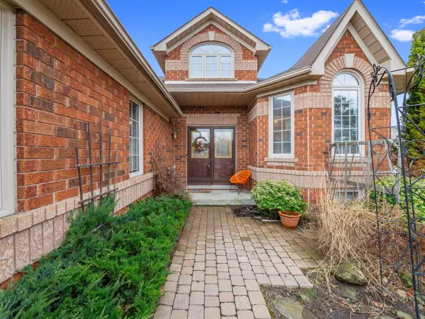 Brampton, ON L6R 1N4,7 Peppertree CRES