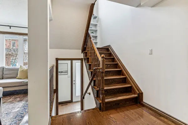 Toronto W02, ON M6N 5C7,103 Viella ST