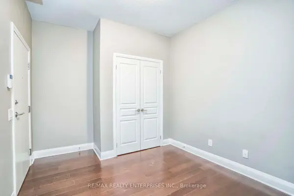 Mississauga, ON L5G 0A3,1 Hurontario ST #201