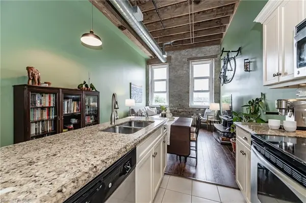 Cambridge, ON N1R 2G6,25 Concession ST #214