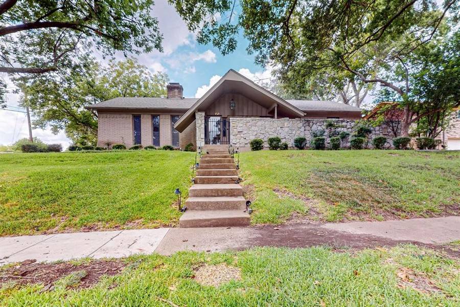 1521 Sharon Drive, Duncanville, TX 75137