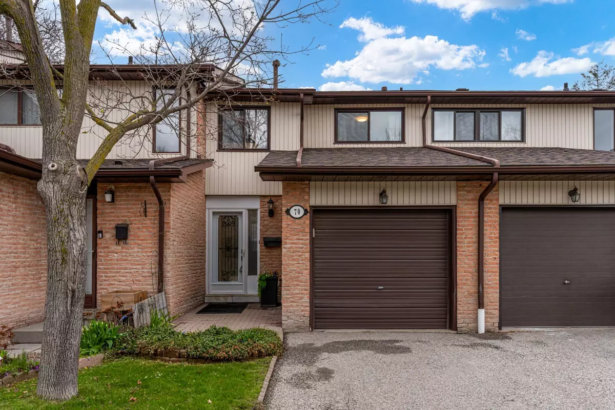 Brampton, ON L6V 3M8,70 Foster CRES