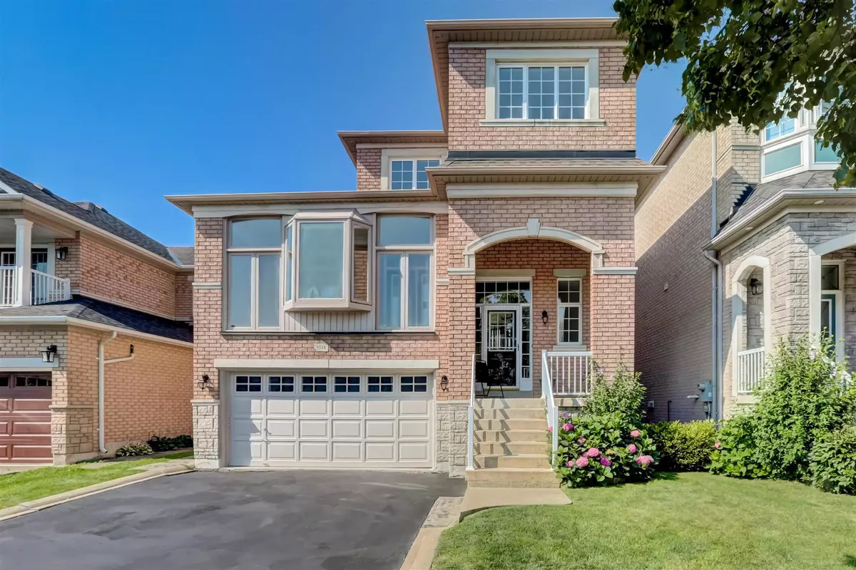 Mississauga, ON L5M 6M7,5548 Heathcote WALK