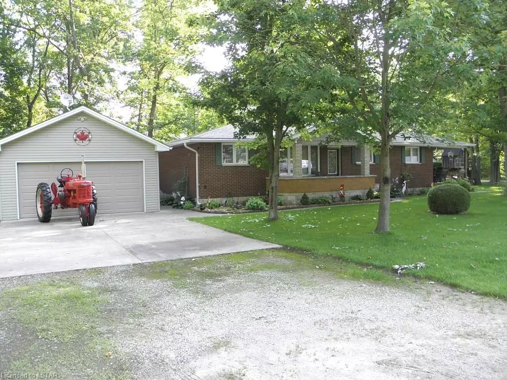 Lambton Shores, ON N0N 1J2,6136 LONDON RD