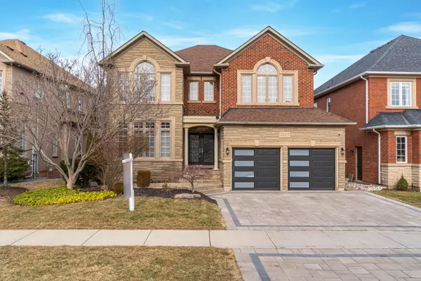 Oakville, ON L6H 7J6,2343 Darlington TRL