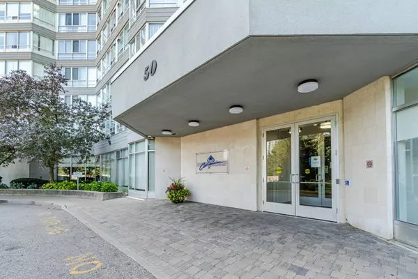 Mississauga, ON L5R 1Y2,50 Kingsbridge Garden CIR #1209