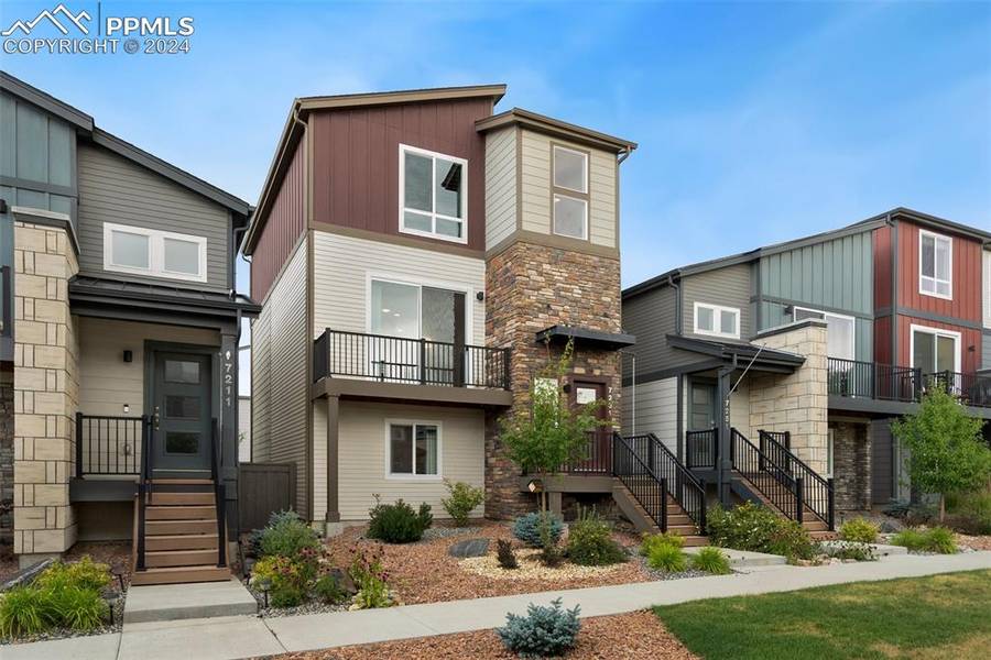 7231 Cedarbrook LN, Colorado Springs, CO 80918