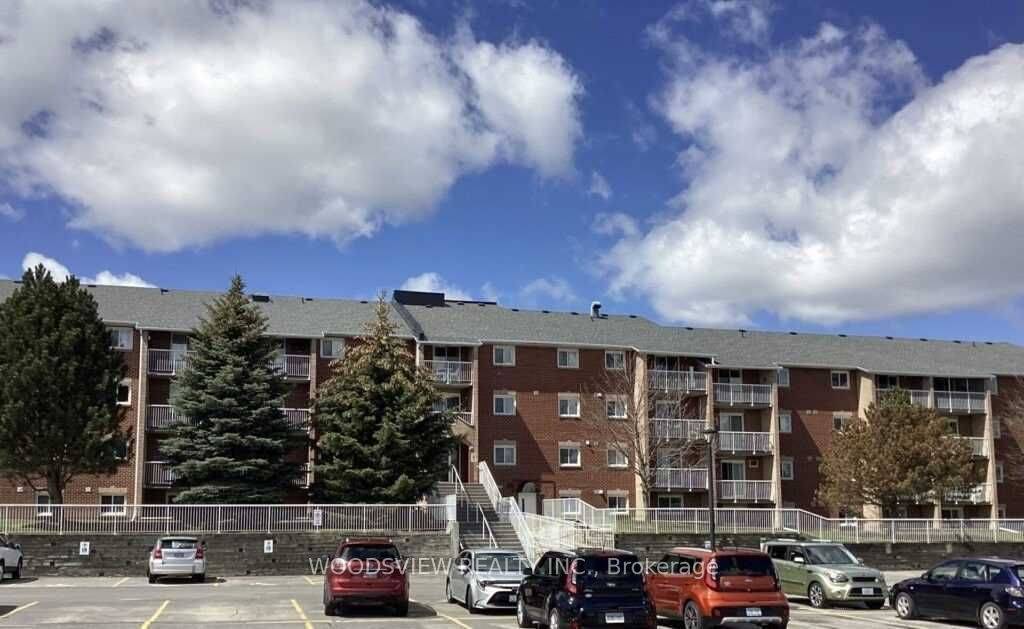 Kingston, ON K7M 8M2,566 Armstrong RD #116