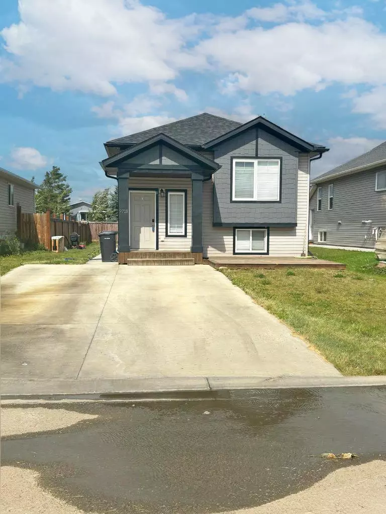 Clairmont, AB T0H0W3,113 Ave #9718 A & B