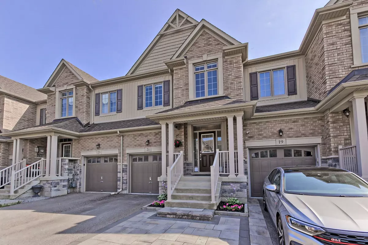 East Gwillimbury, ON L9N 0P5,21 Briarfield AVE