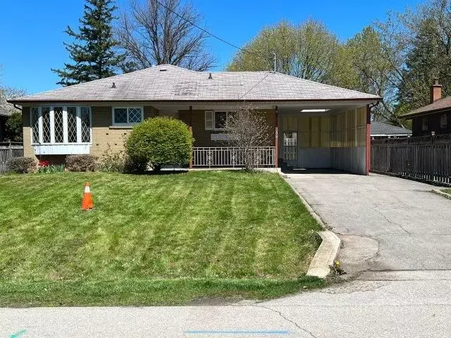 Oakville, ON L6L 4M4,539 Stafford DR