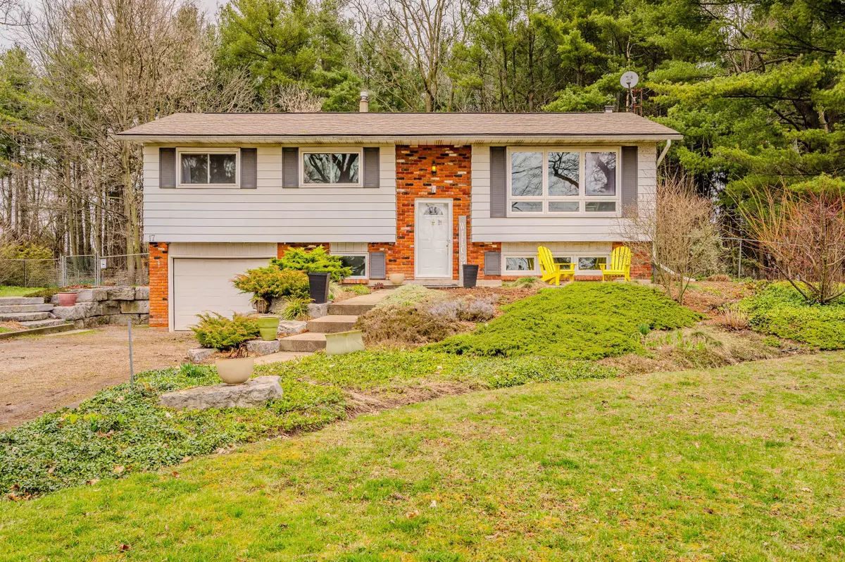 Hamilton, ON L0R 1T0,17 Mulholland LN