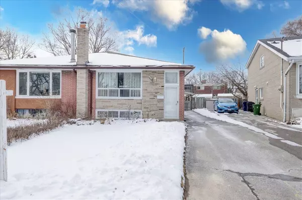 Toronto C13, ON M3A 2G3,115 Marbury CRES