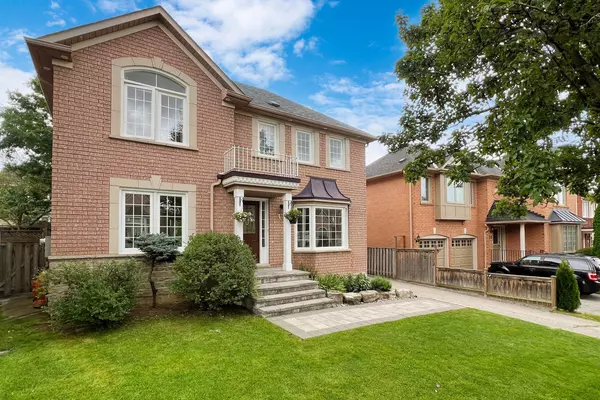 Markham, ON L3S 4B2,36 MEADOWGRASS CRES