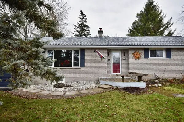 Ramara, ON L3V 6N1,32 Patricia DR