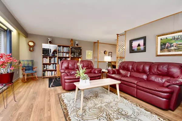 Ramara, ON L3V 6N1,32 Patricia DR