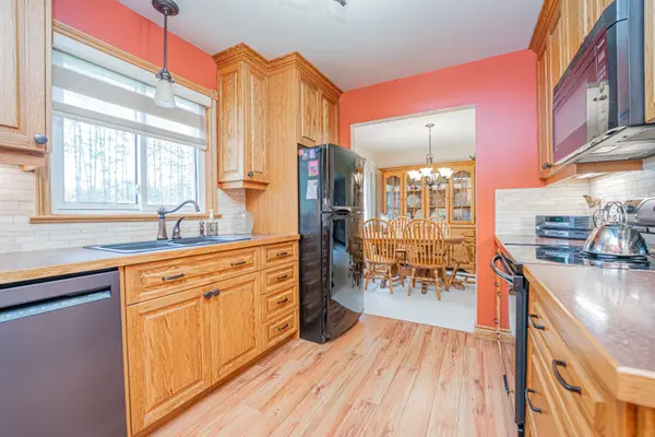 Oro-medonte, ON L0L 1V0,159 Scarlett Line