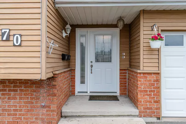 Midland, ON L4R 4Y2,870 Birchwood DR