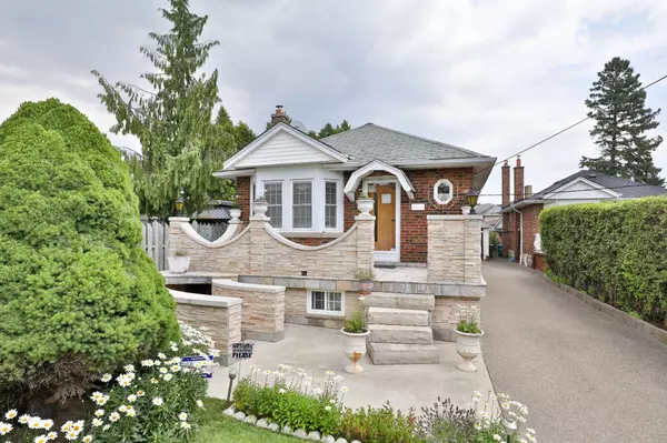 Toronto W03, ON M6M 1M4,58 Westbury CRES