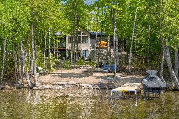 Smith-ennismore-lakefield, ON K0L 1J0,22 Rory DR