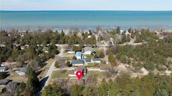 Lambton Shores, ON N0N 1J3,9670 RICHARDSON DR