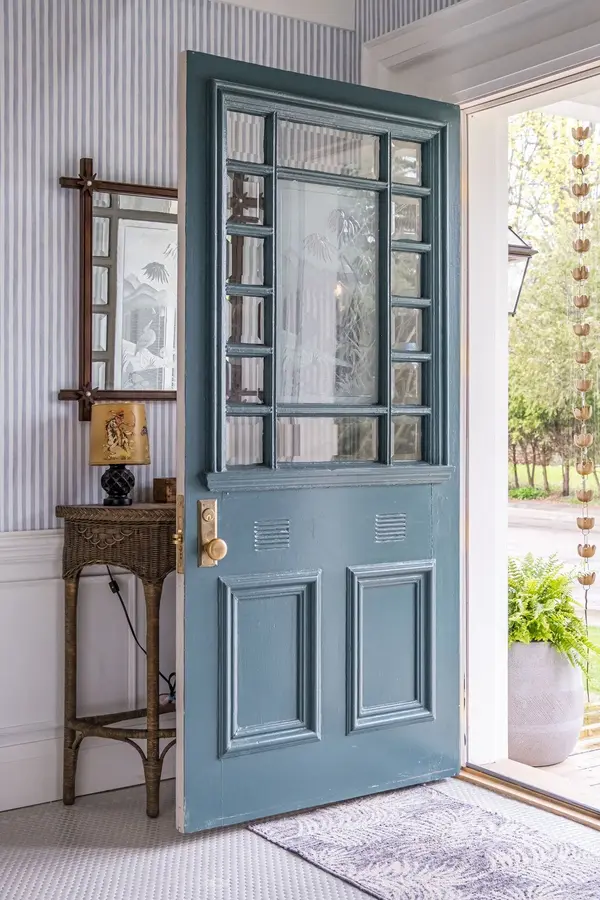 Hamilton, ON L9H 2K1,212 Macnab ST