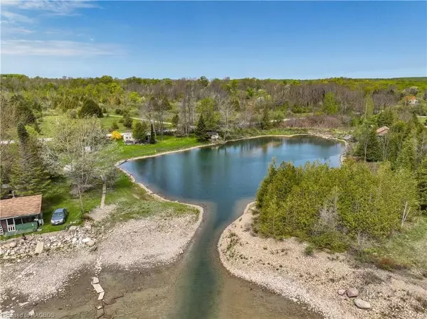 Georgian Bluffs, ON N4K 5N4,339623 PRESQU'ILE RD