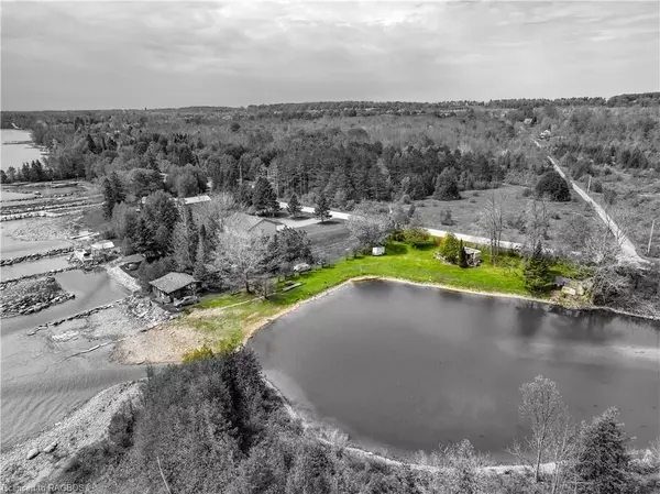 Georgian Bluffs, ON N4K 5N4,339623 PRESQU'ILE RD