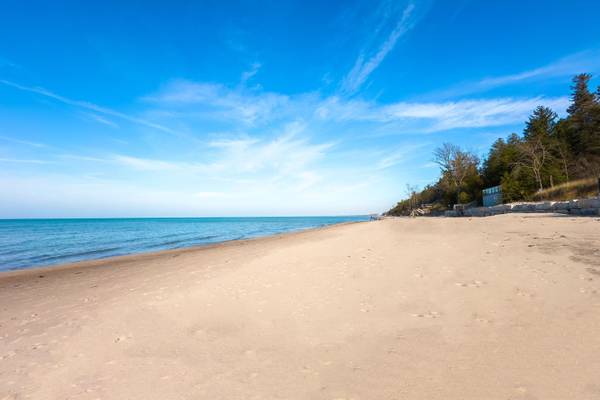 Lambton Shores, ON N0M 1T0,10308 BEACH O' PINES RD