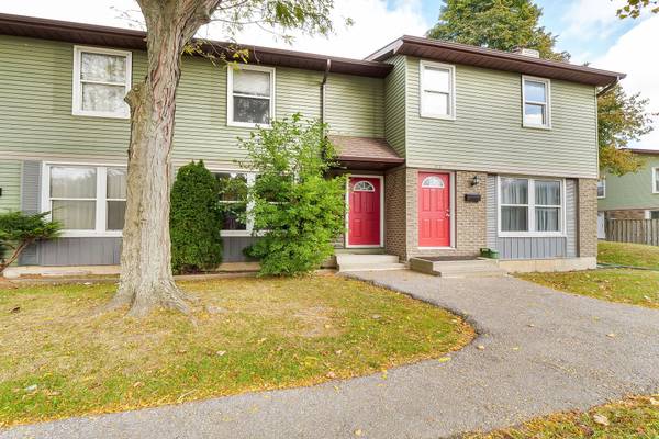 70 Fiddlers Green RD #36, London, ON N6H 4R4