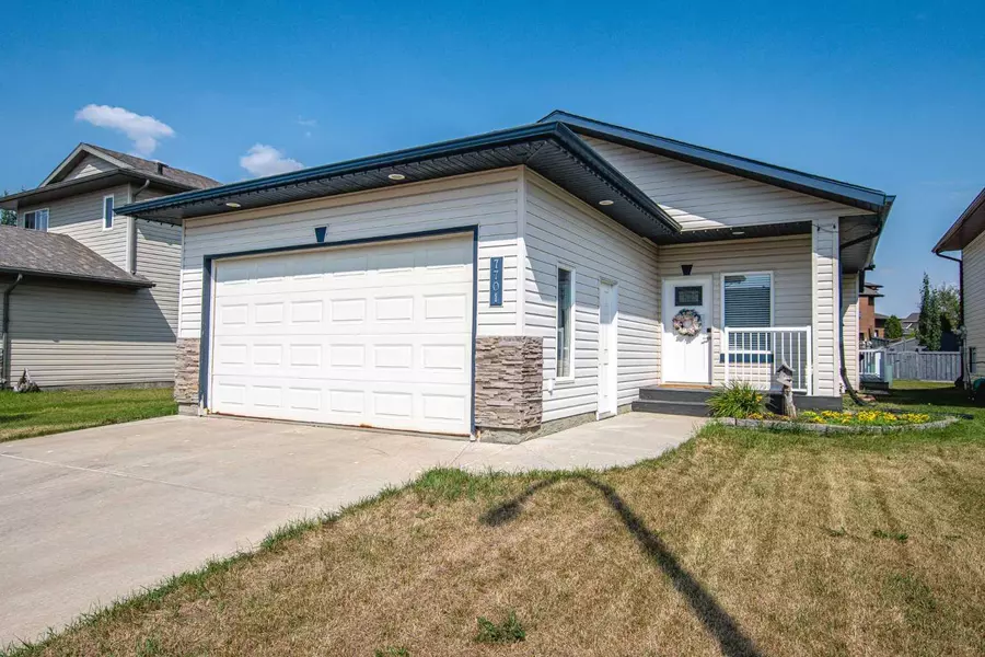 7701 114 ST, Grande Prairie, AB T8W 2T7