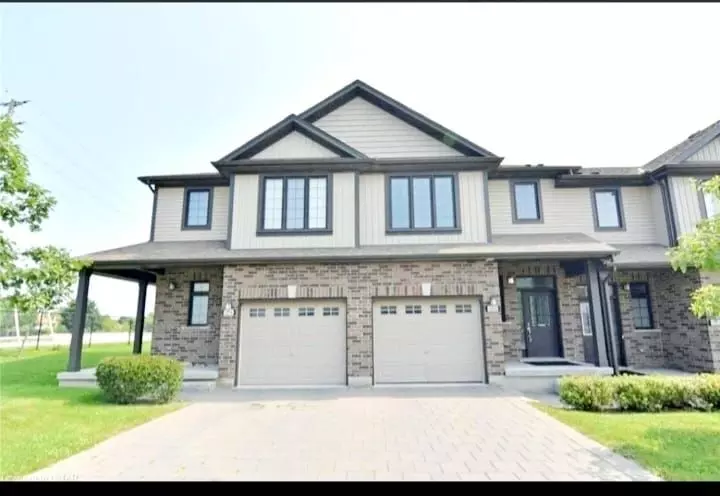 1050 Oakcrossing Gate, London, ON N6H 0E9