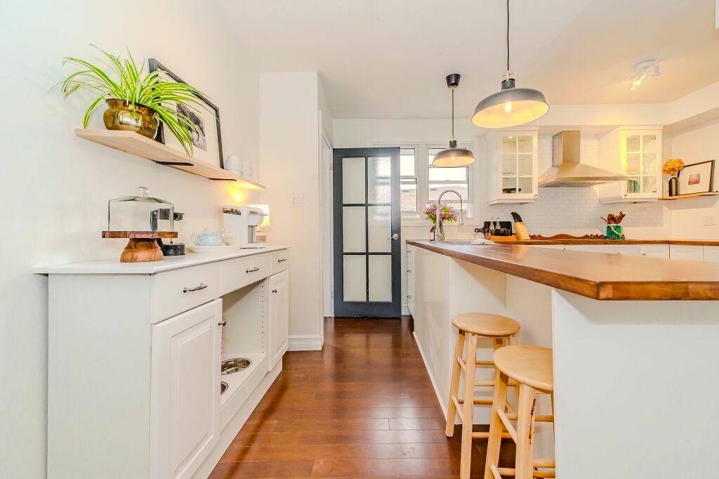 Guelph, ON N1E 6P3,30 Upton CRES