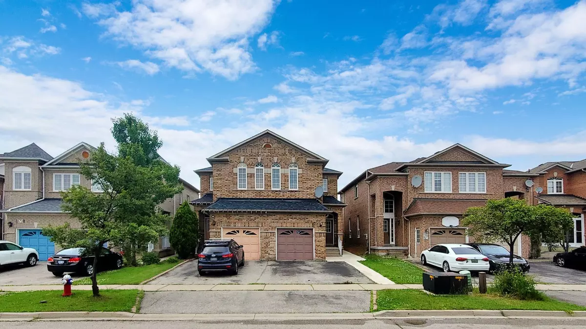 Mississauga, ON L5V 2R4,870 Khan CRES